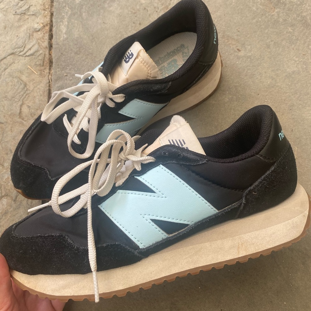 New Balance 237’s